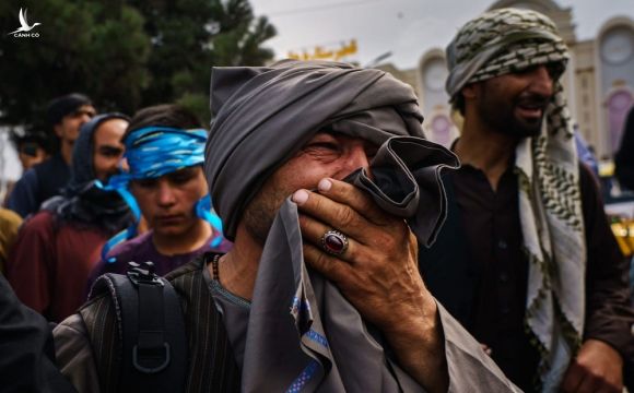 Chính quyền Biden "hạ độc thủ" đúng giờ G: Chiếm xong Kabul, Taliban "khóc không thành tiếng"