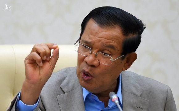 Thủ tướng Hun Sen: Tiêm bổ sung mũi 3 thì "người bạn" Trung Quốc vẫn là nguồn cung vaccine tốt nhất