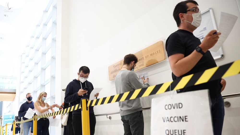 Biến chủng từ Colombia có thể qua mặt vắc xin Covid-19? - ảnh 1