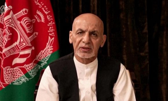 Tổng thống Afghanistan Ashraf Ghani trong video được đăng trên Facebook hôm 18/8. Ảnh: AFP.