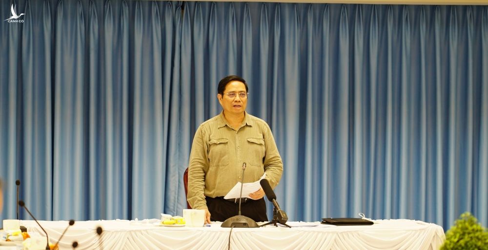 Thủ tướng Phạm Minh Chính kết luận cuộc họp tại Đồng Nai chiều 27.8 /// ẢNH: ĐỨC NGUYỄN