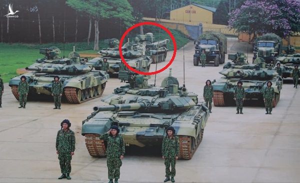 Cùng xe tăng T-90, Quân đội Việt Nam đã mua thêm dòng xe rất lạ và vô cùng độc đáo - Ảnh 2.