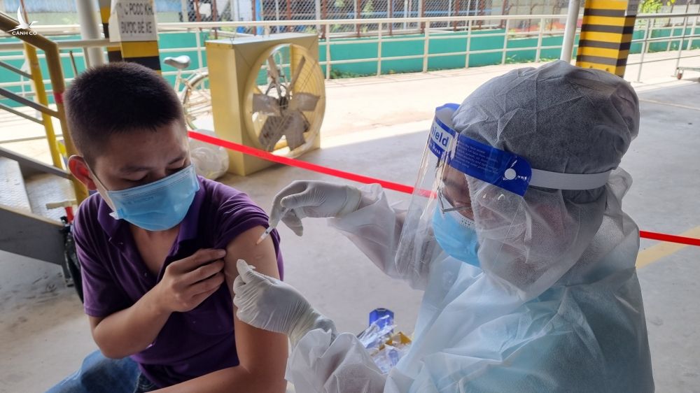 Đồng Nai: Hàng chục ngàn người dân, công nhân tiêm vắc xin Sinopharm - ảnh 3
