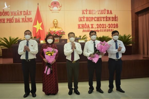 UBND TP Đà Nẵng có 2 tân phó chủ tịch - Ảnh 2.