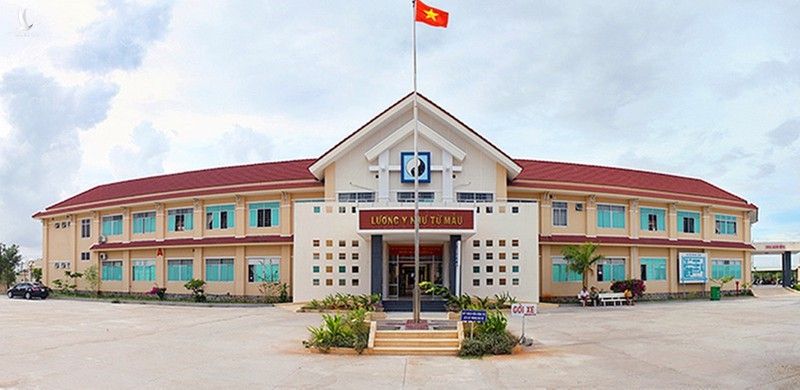 Bí thư Bình Thuận trực tiếp đối thoại với bác sĩ bị cách chức trưởng khoa - ảnh 1