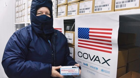 Thêm 397.800 liều vắc xin Pfizer do Mỹ tặng đã về tới Việt Nam - Ảnh 1.