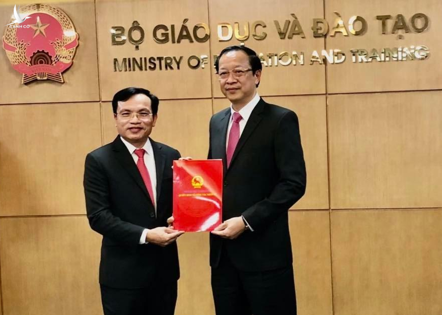 Bộ trưởng Nguyễn Kim Sơn bổ nhiệm, luân chuyển nhiều lãnh đạo vụ, cục Bộ GD-ĐT - ảnh 3