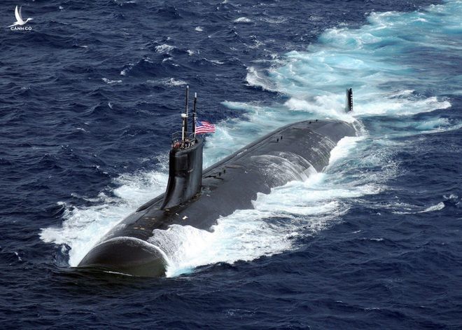 Chuyên gia Trung Quốc: Tàu ngầm Mỹ có thể đã va vào giàn khoan ở Biển Đông - 1