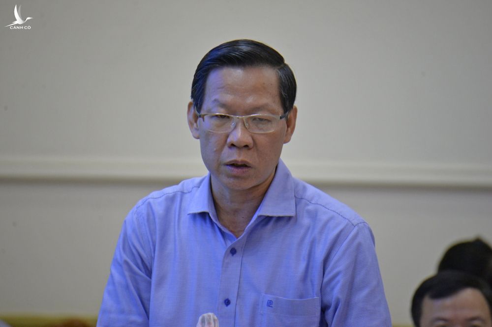 Chủ tịch UBND TP HCM Phan Văn Mãi tại buổi làm việc sáng 29/12. Ảnh: Gia Minh