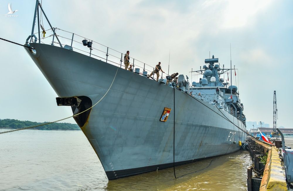 Tau chien Duc tham Viet Nam anh 13