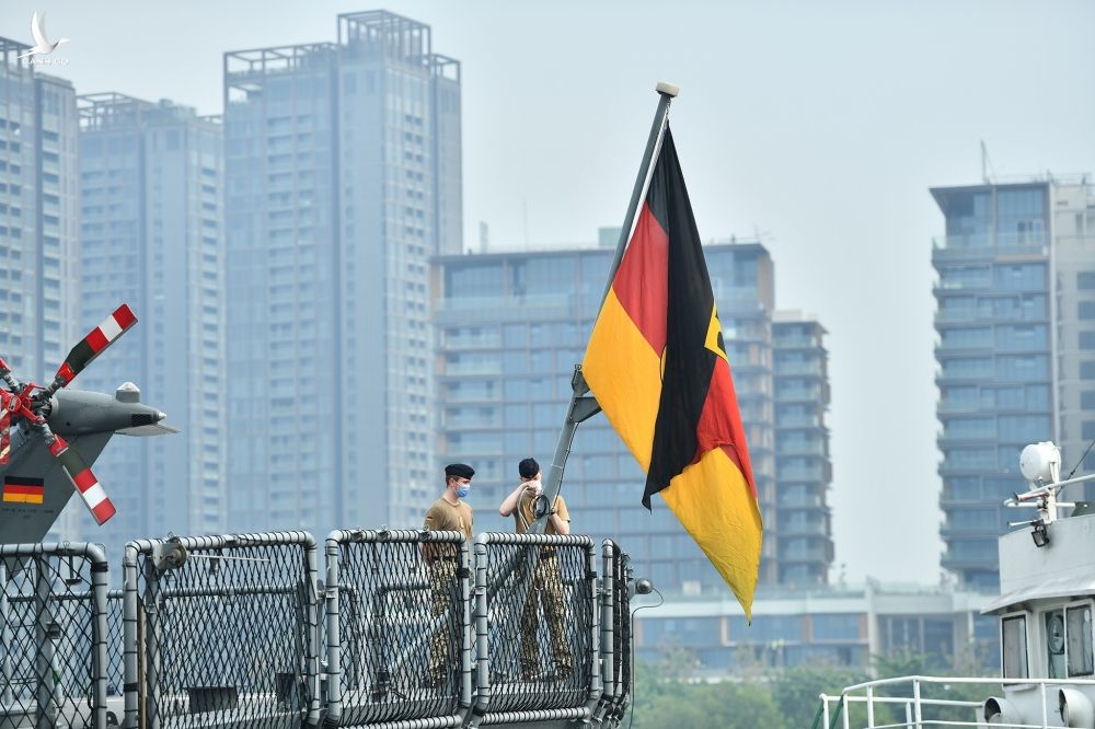 Tau chien Duc tham Viet Nam anh 3