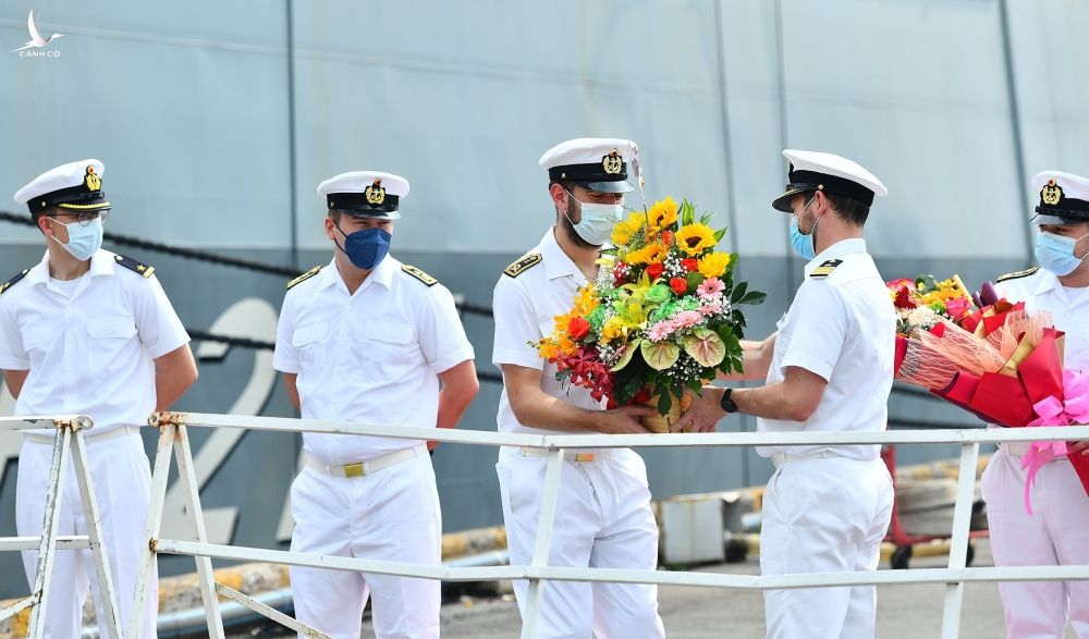 Tau chien Duc tham Viet Nam anh 8