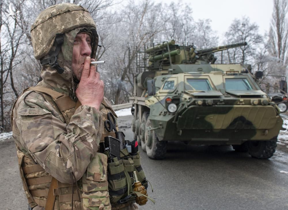 NÓNG: Bộ Quốc phòng Nga ra lệnh tiến công vào Ukraine từ “tất cả các hướng” - Ảnh 1.