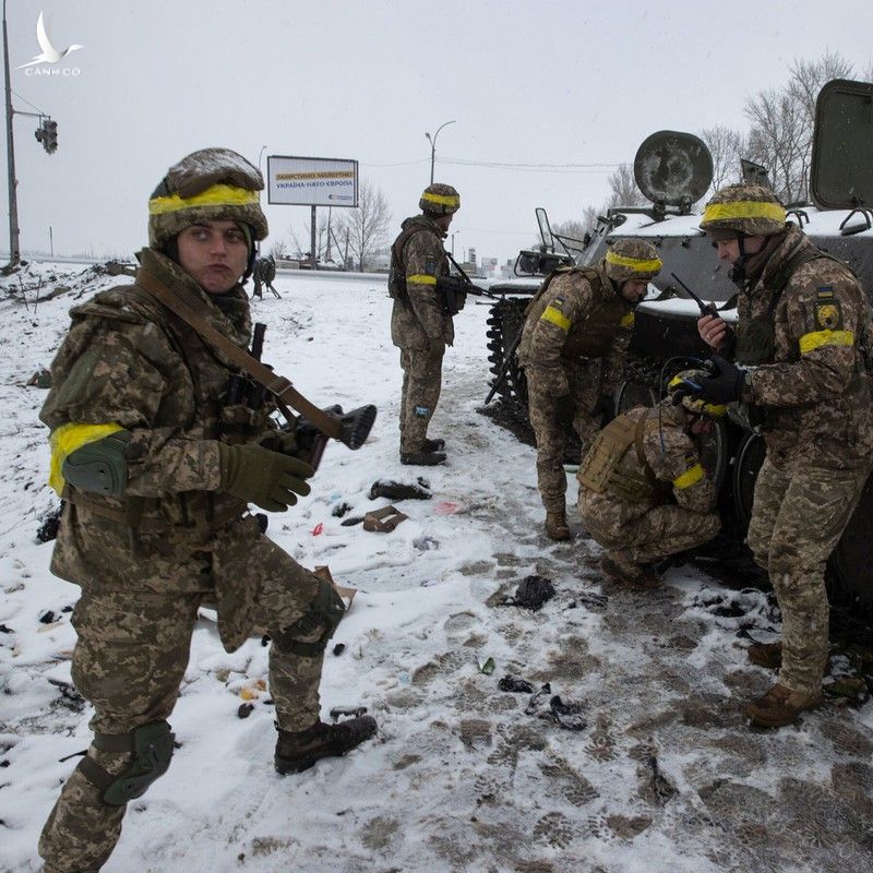 Chiến tranh Nga - Ukraine: Nga thêm bước quân sự mới, ngoại giao dùng dằng - ảnh 2