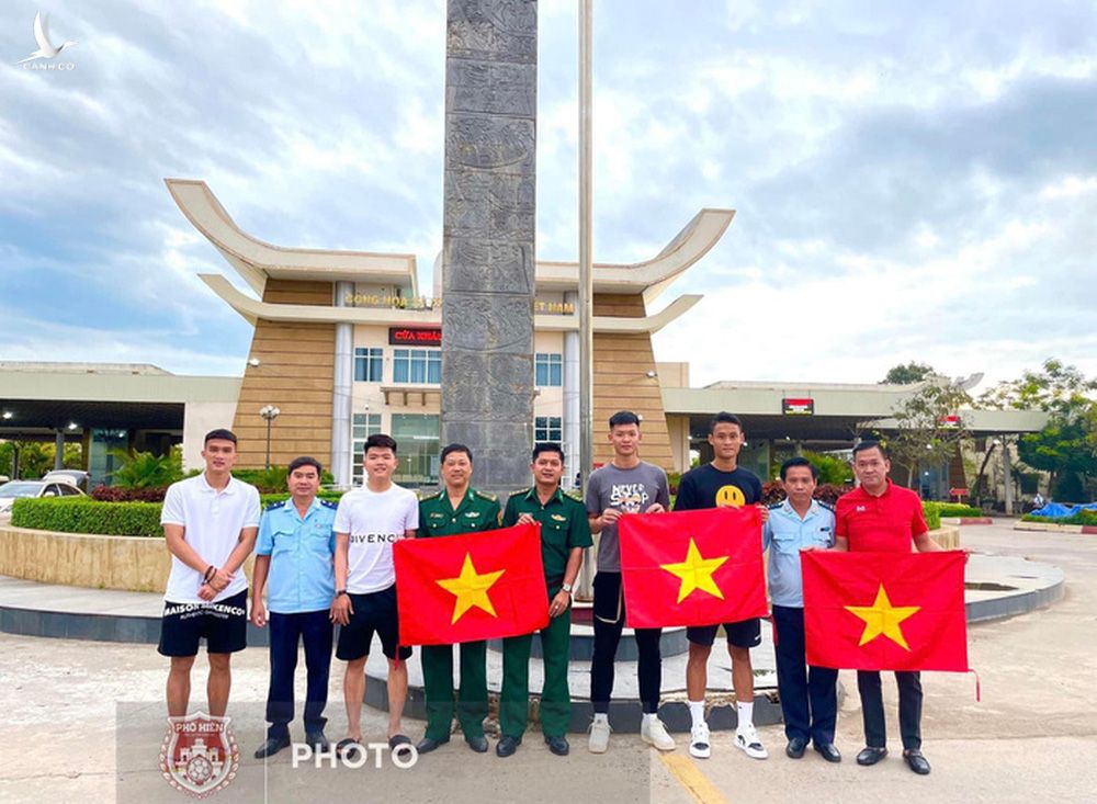 NÓNG: BTC đổi luật, U23 Việt Nam vẫn được thi đấu kể cả không đủ 11 người - Ảnh 1.