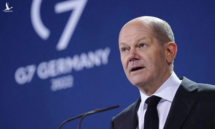 Thủ tướng Đức Olaf Scholz phát biểu tại cuộc họp báo chung với Thủ tướng Na Uy Jonas Gahr Store tại Berlin, ngày 19/1. Ảnh: Reuters.