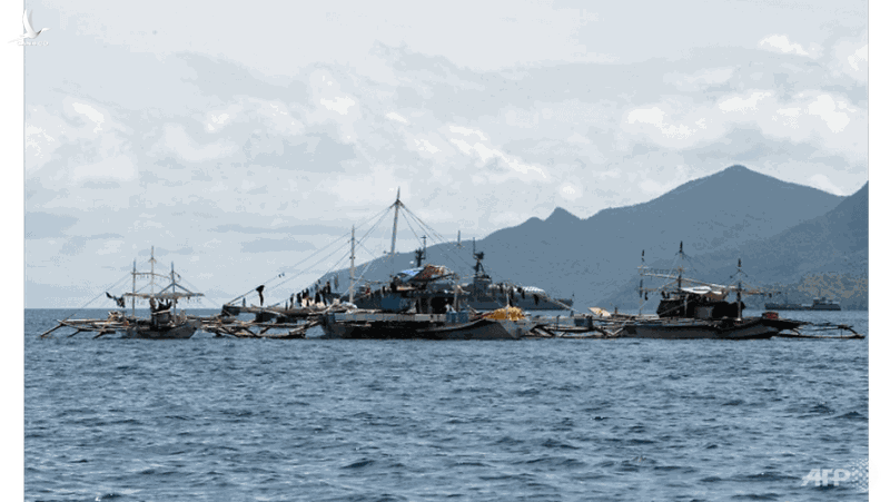 Chuyên gia: Báo động nguồn cá tại Biển Đông trước các đội tàu cá Trung Quốc - ảnh 1