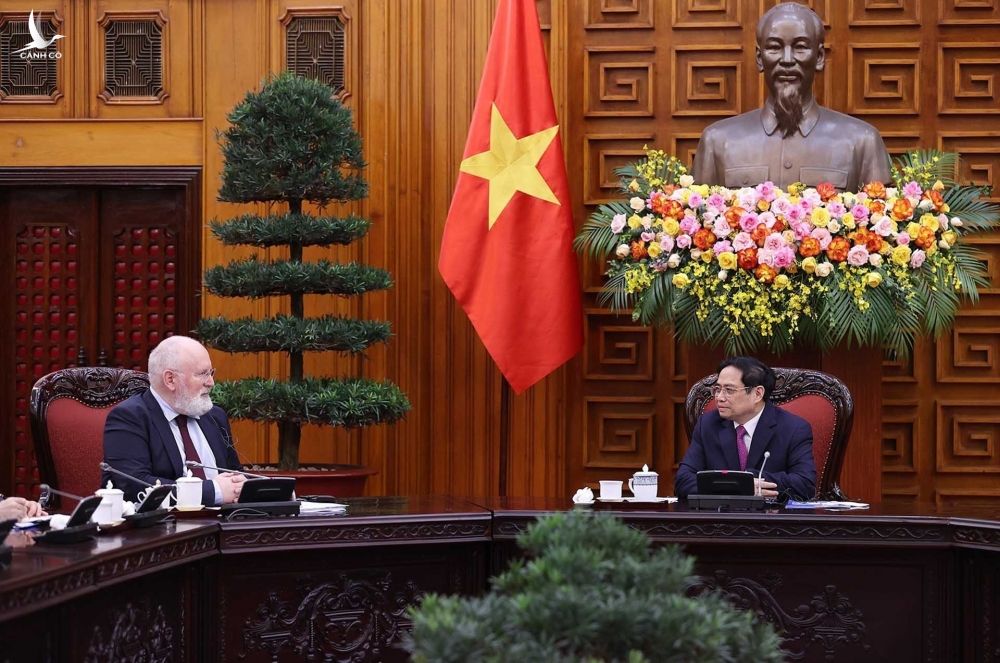 Thủ tướng Phạm Minh Chính tiếp Phó Chủ tịch điều hành Ủy ban châu Âu Frans Timmermans. (Nguồn: TTXVN)