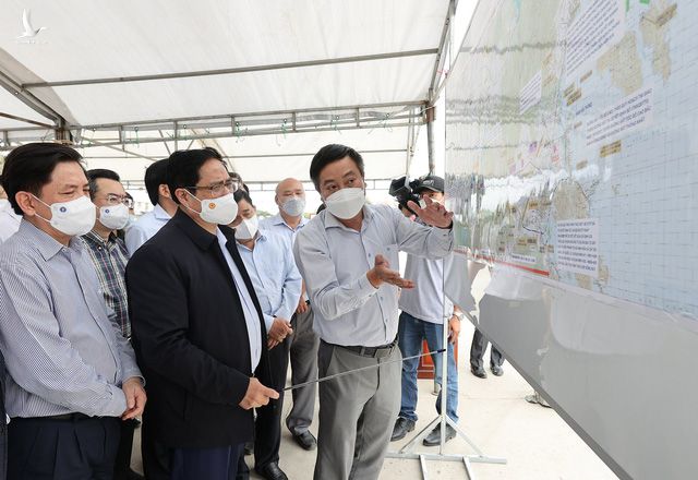 Thủ tướng Phạm Minh Chính khảo sát các dự án, công trình lớn, trọng điểm tại Khánh Hòa - Ảnh 6.