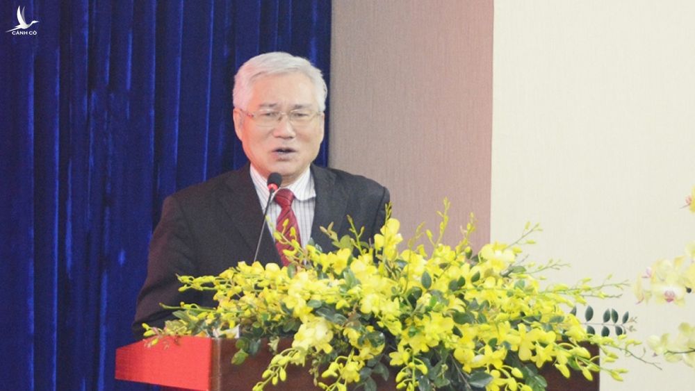 Giáo sư  - Tiến sĩ Mạch Quang Thắng – Giảng viên cao cấp Học viện Chính trị Quốc gia Hồ Chí Minh