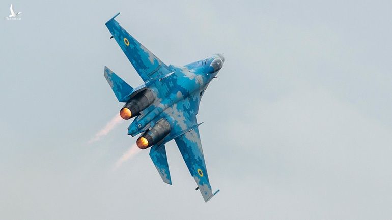 Nga nói bắn rơi 4 máy bay Su-27 của Ukraine trong cuộc không chiến - 1
