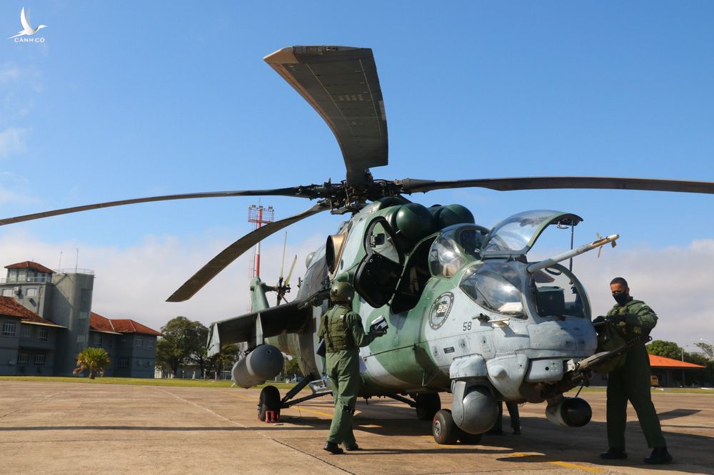Giữa lúc nóng, FAB bất ngờ “khai tử” trực thăng tấn công Mi-35 Nga: Mỹ đã đi trước 1 bước? - Ảnh 2.