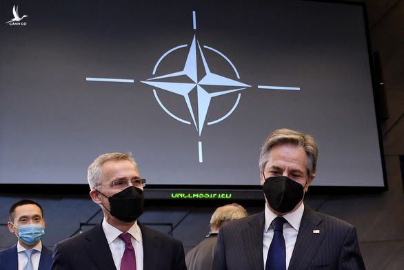 NATO không lập vùng cấm bay, Ukraine chê yếu đuối, lúng túng - Ảnh 2. NATO không lập vùng cấm bay, Ukraine chê yếu đuối, lúng túng - Ảnh 2.