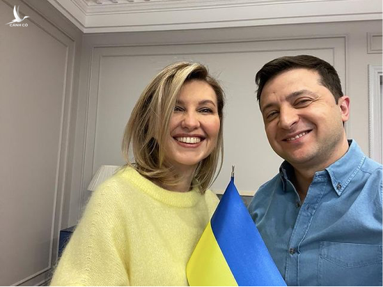 Người vợ xinh đẹp, kín tiếng của Tổng thống Ukraine Zelensky ảnh 3