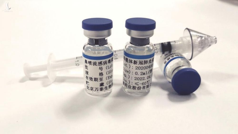 Vaccine dạng xịt do Đại học Hong Kong, Đại học Hạ Môn phối hợp với Công ty Dược phẩm sinh học Wantai Bắc Kinh nghiên cứu, phát triển. Ảnh: Đại học Hạ Môn