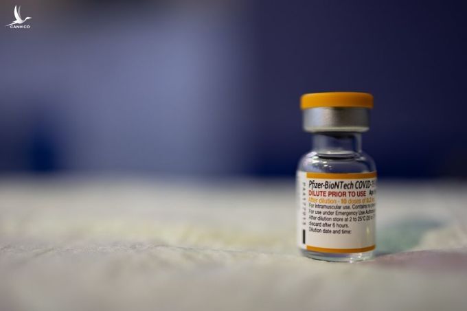 Lọ vaccine Pfizer dành cho trẻ em. Ảnh:Bloomberg