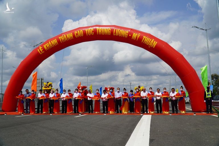 Chính thức khánh thành cao tốc Trung Lương - Mỹ Thuận sau 13 năm thi công - 2
