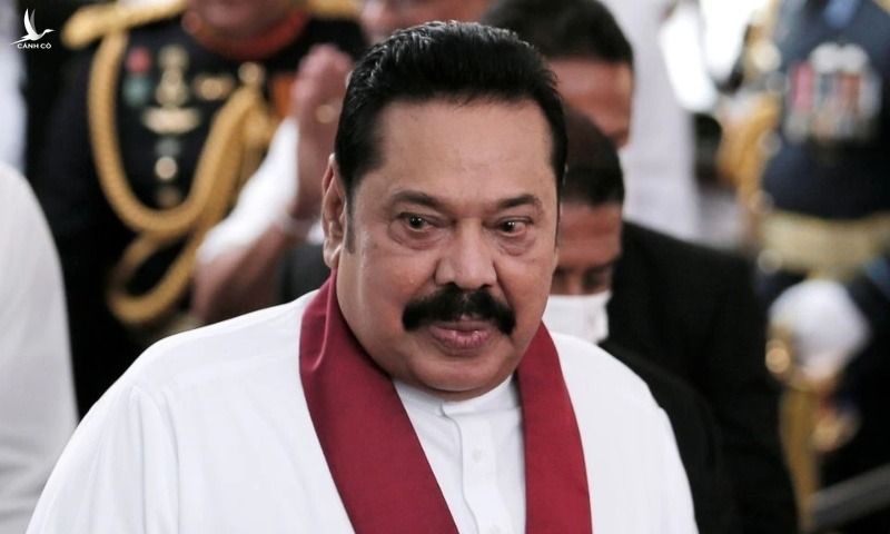 Thủ tướng Sri Lanka Mahinda Rajapaksa trong lễ tuyên thệ nhậm chức tại Colombo hôm 9/8/2020. Ảnh: Reuters