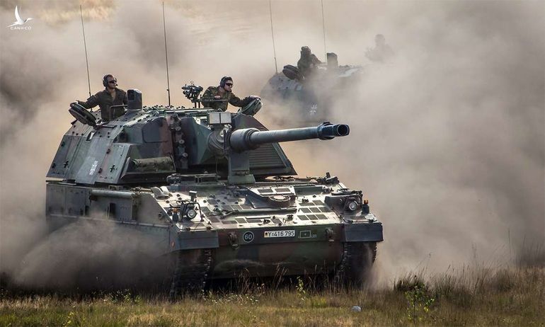 Đức cấp cho Ukraine 7 lựu pháo mạnh bậc nhất thế giới - 1
