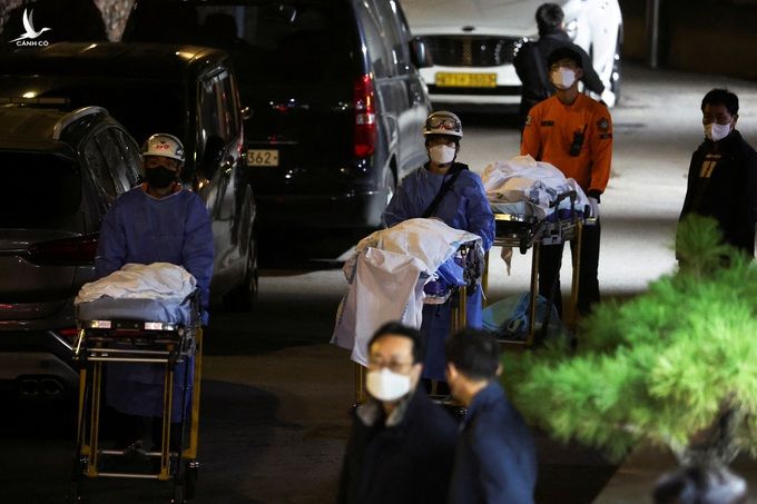 Hiện trường thảm kịch giẫm đạp khiến 149 người chết ở Hàn Quốc - 10