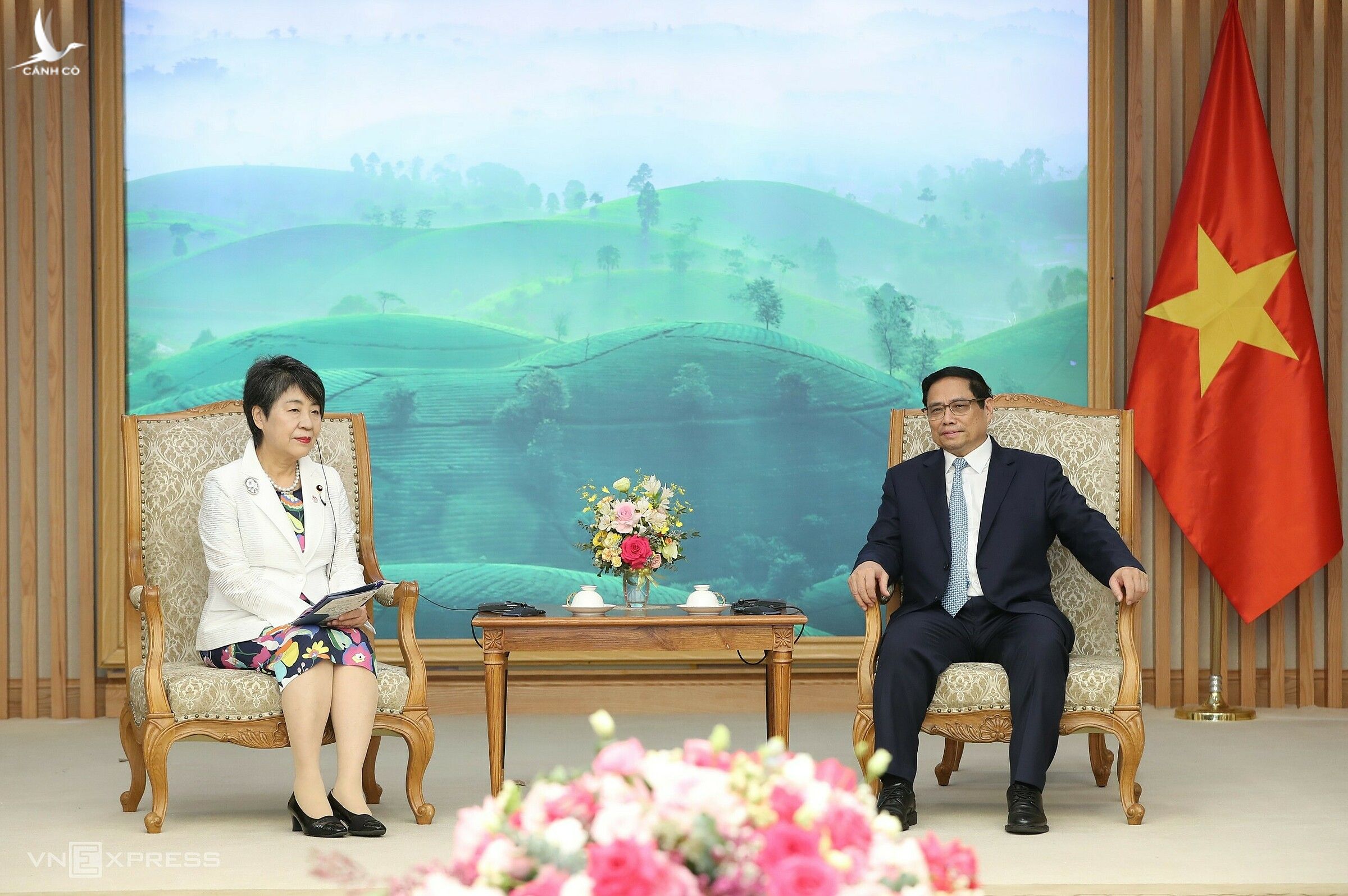 Thủ tướng Phạm Minh Chính tiếp Ngoại trưởng Nhật Bản Kamikawa Yoko tại Văn phòng Chính phủ ngày 10/10.