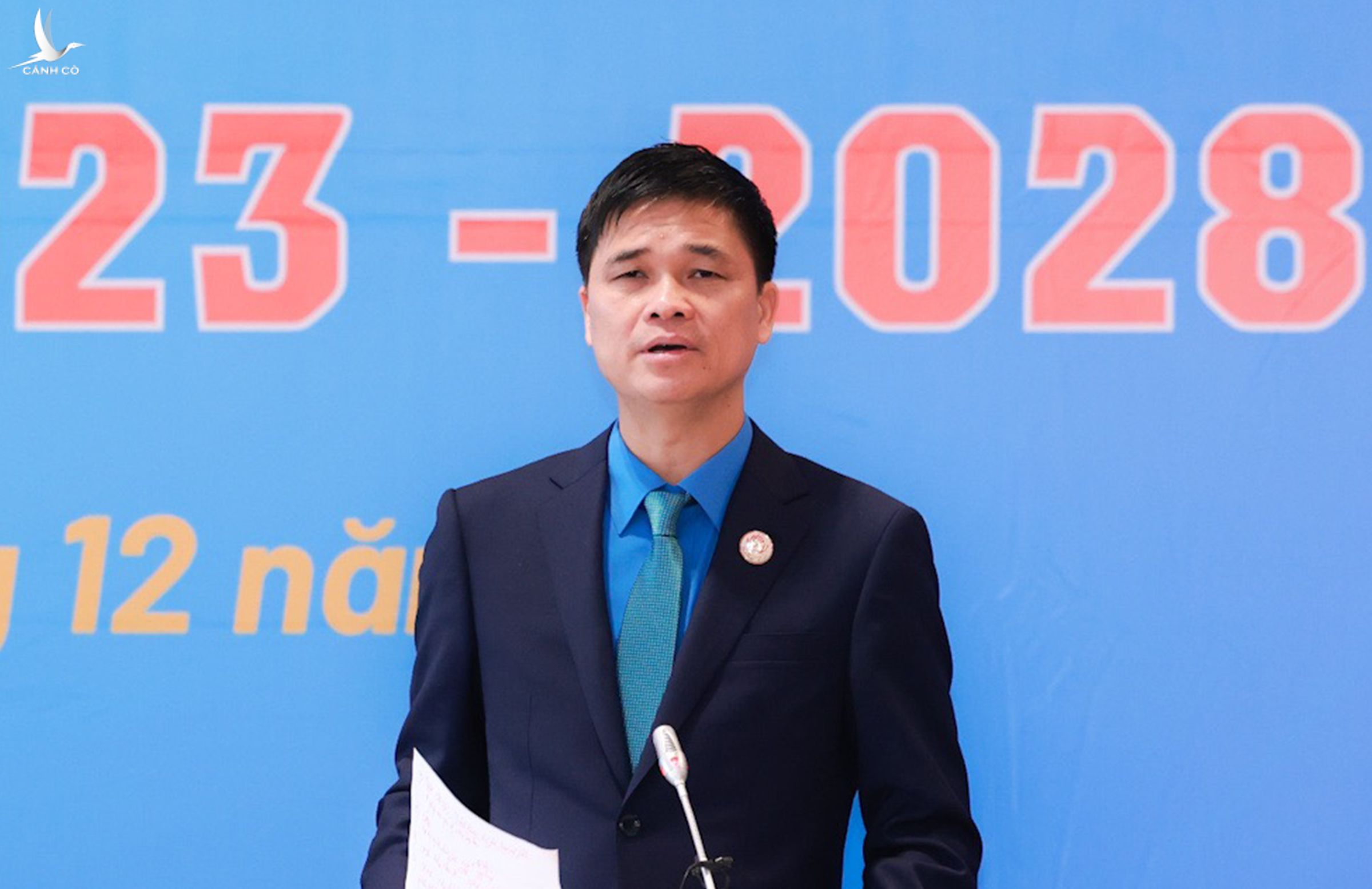 Ông Ngọ Duy Hiểu, Phó chủ tịch Tổng liên đoàn Lao động Việt Nam, họp báo sau kỳ Đại hội Công đoàn, ngày 3/12.