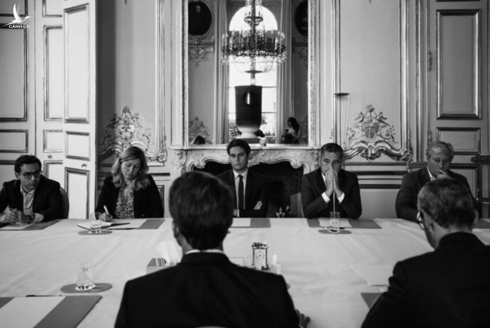 Cuộc họp của Tổng thống Pháp Emmanuel Macron với nội các tại Điện Elysee ngày 9/6.