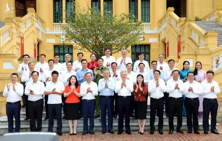 Chủ tịch nước Tô Lâm và các đại biểu.