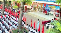Phụ huynh băn khoăn về khoản đóng góp 40 triệu đồng mua tivi