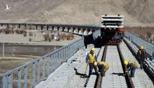 Trung Quốc gánh khoản nợ khổng lồ vì đường sắt cao tốc