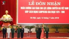 Trao Huân chương Sao Vàng cho lực lượng chuyên gia giúp Campuchia