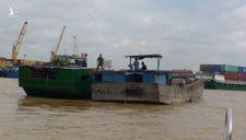 Nổ súng bắt giữ 4 tàu hút cát trái phép trên sông Đồng Nai