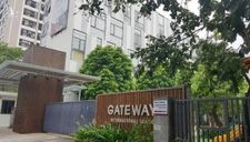 Vụ học sinh trường Gateway tử vong: Công an đang giữ chiếc áo màu đỏ