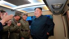 Ông Kim Jong-un tuyên bố xây dựng khả năng quân sự “bất khả chiến bại”