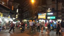 Nghịch lý ‘bắt khách đi ngủ sớm’ ở Việt Nam