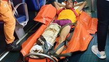 Vượt gió lớn áp thấp nhiệt đới, tàu Việt Nam cứu thuyền viên Trung Quốc bị nạn