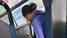 Tiếp viên xe buýt bị đình chỉ vì khách “quên mua vé” tiết lộ chân dung nam thanh niên