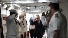 Phó TT Mỹ Pence tuyên bố quân đội đã sẵn sàng hành động – Thời cơ đến, Nga lập tức xuất chiêu độc