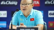 Huấn luyện viên Park Hang-seo xin lỗi sau khi nhận thẻ vàng
