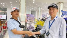 Chỉ sau 1 ngày bị ‘đòi lại’ xe máy, ‘hiệp sĩ’ Nguyễn Thanh Hải được tặng xe máy mới